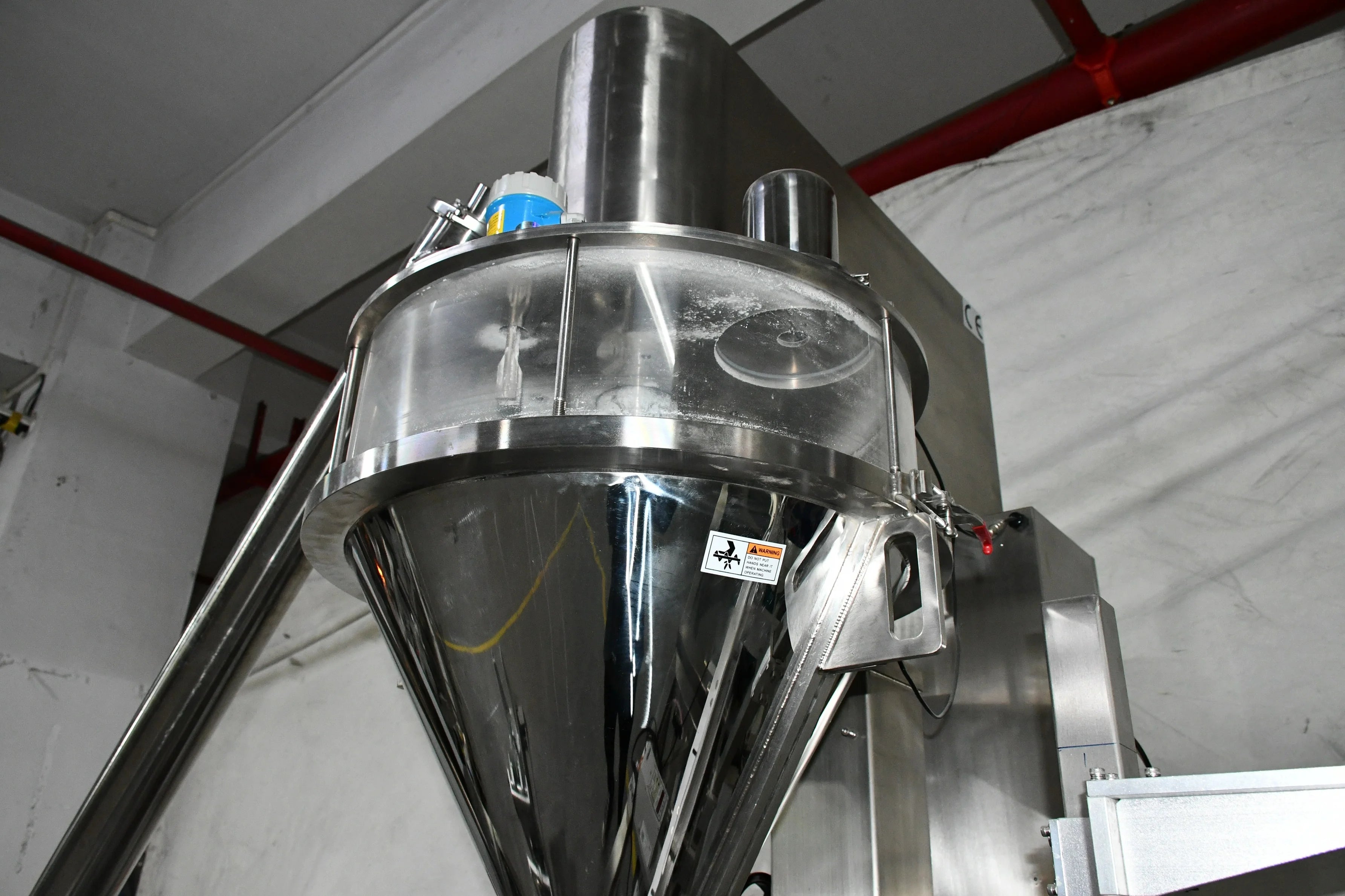 Whey Protein Powder Filling Machine Stand-up Zipper Bag Packing Scoop Massive Gainer Milk Powder Doypack Packing Machine